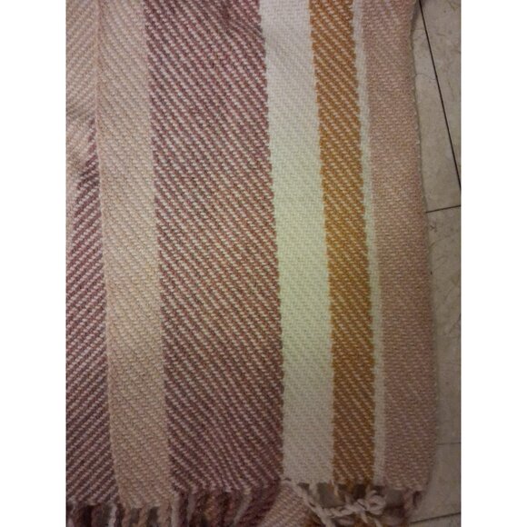 Hand Woven Nova Scotia Lunenberg Wool Scarf - Picture 4 of 5